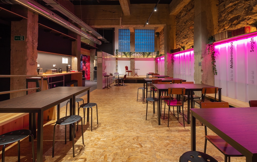 Ekoos Hostel Bilbao 35/50