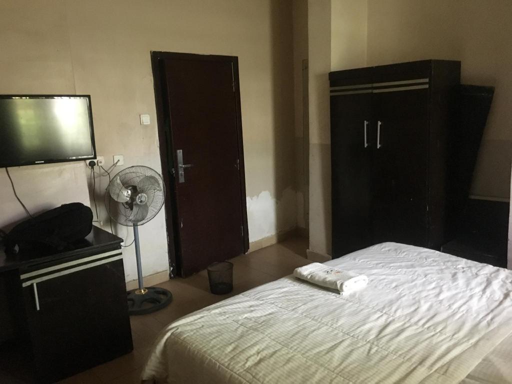 Ocean Pavillion Hotel & Suites 7/23