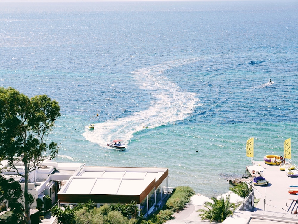 Divani Escape - Adults Only 41/67