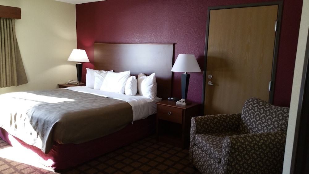 Americinn By Wyndham Burlington 19/38