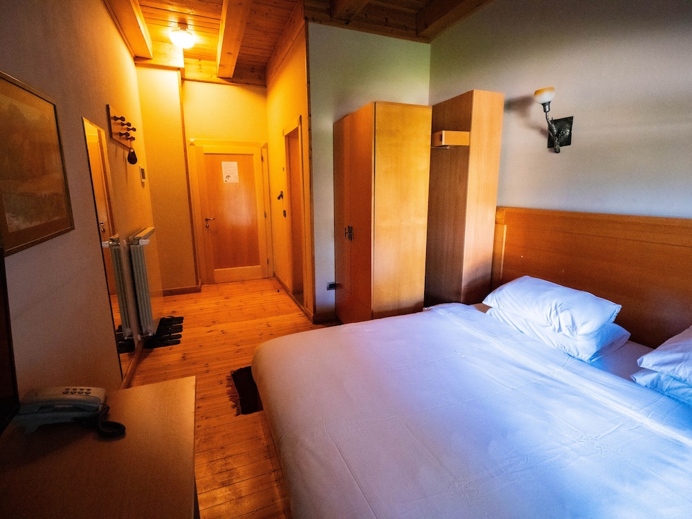 NATYRAL RAZMA RESORT 8/50