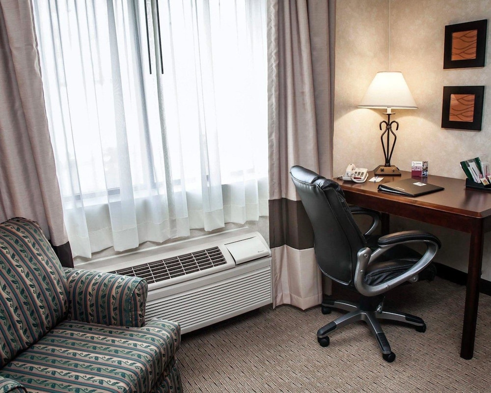 Quality Inn Seekonk-Providence 20/24