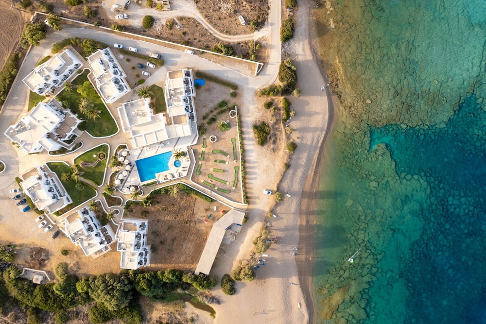 Irini Hotel 49/63