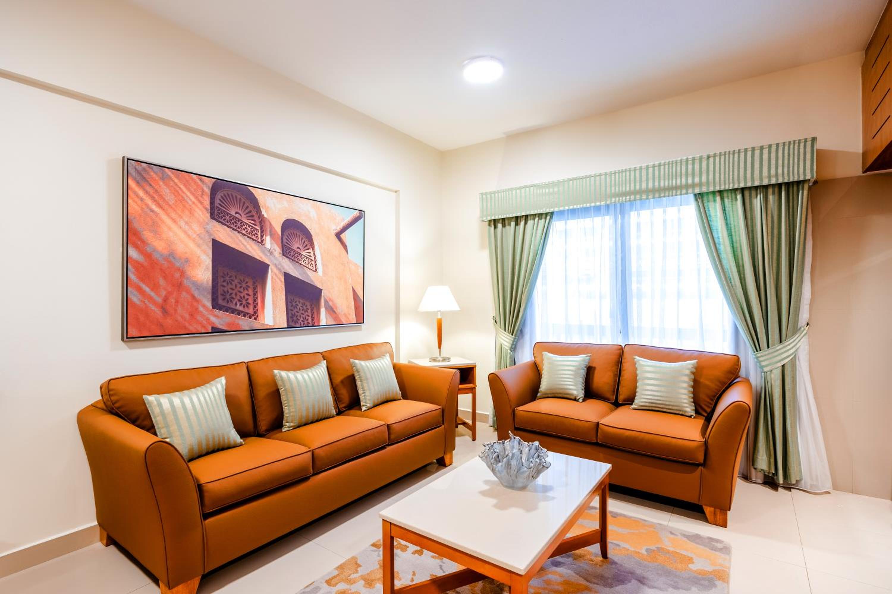 Golden Sands Hotel Apartments 3-5-10 59/73