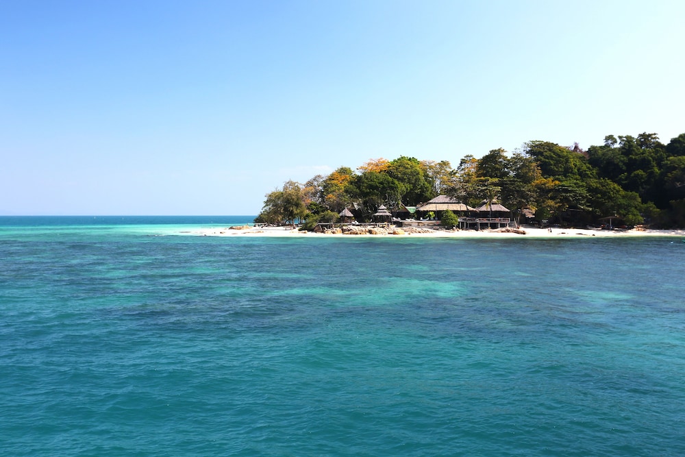 KOH MUNNORK PRIVATE ISLAND 39/50
