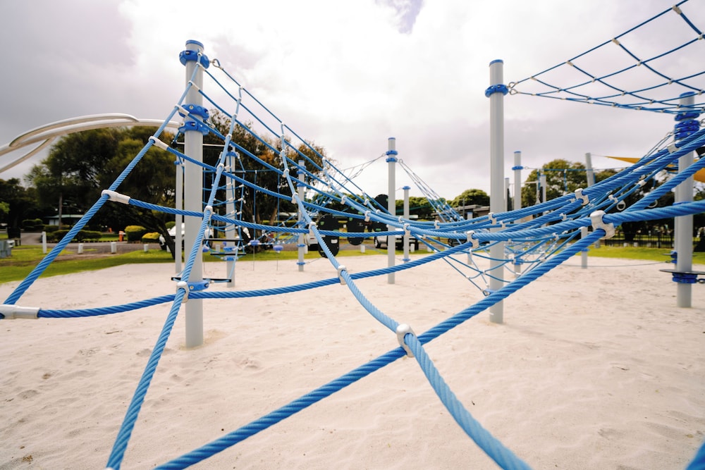 ANGLESEA BEACHFRONT FAMILY CARAVAN PARK 20/50