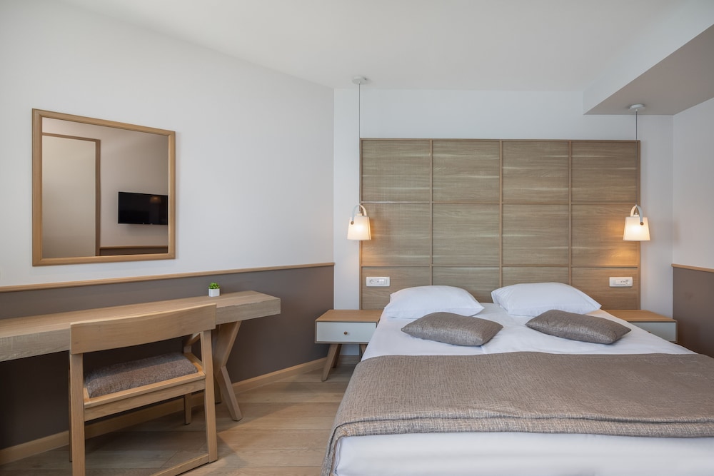 APARTHOTEL TAMARIS 22/74