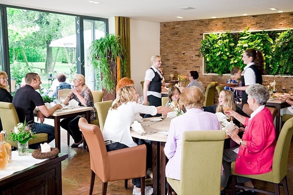 Landidyll Hotel Gasthof Zum Freden 35/49