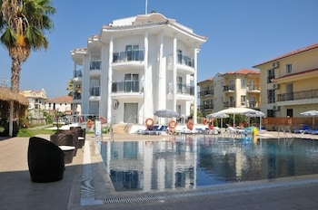 Nevada Hotel & Spa 11/35