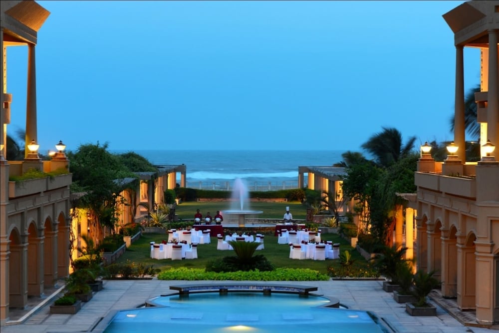 The Chariot Resort Spa 50/55