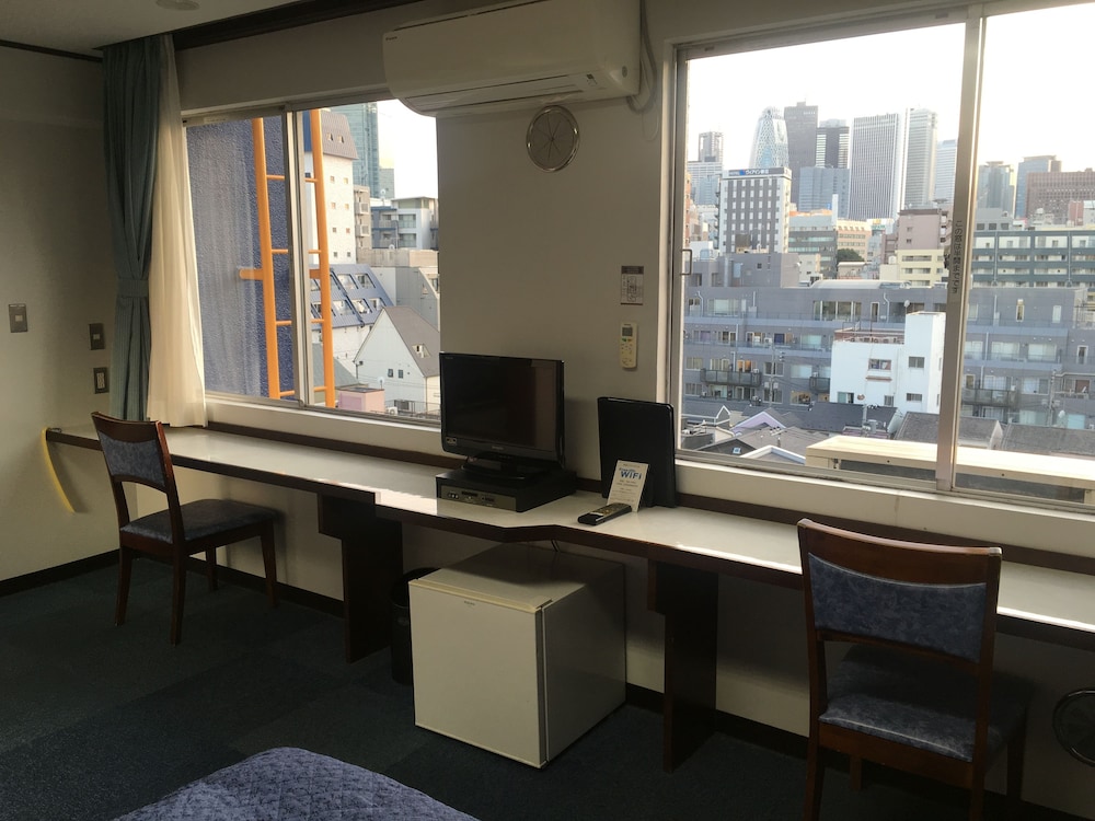Tokyo Business Hotel 32/50