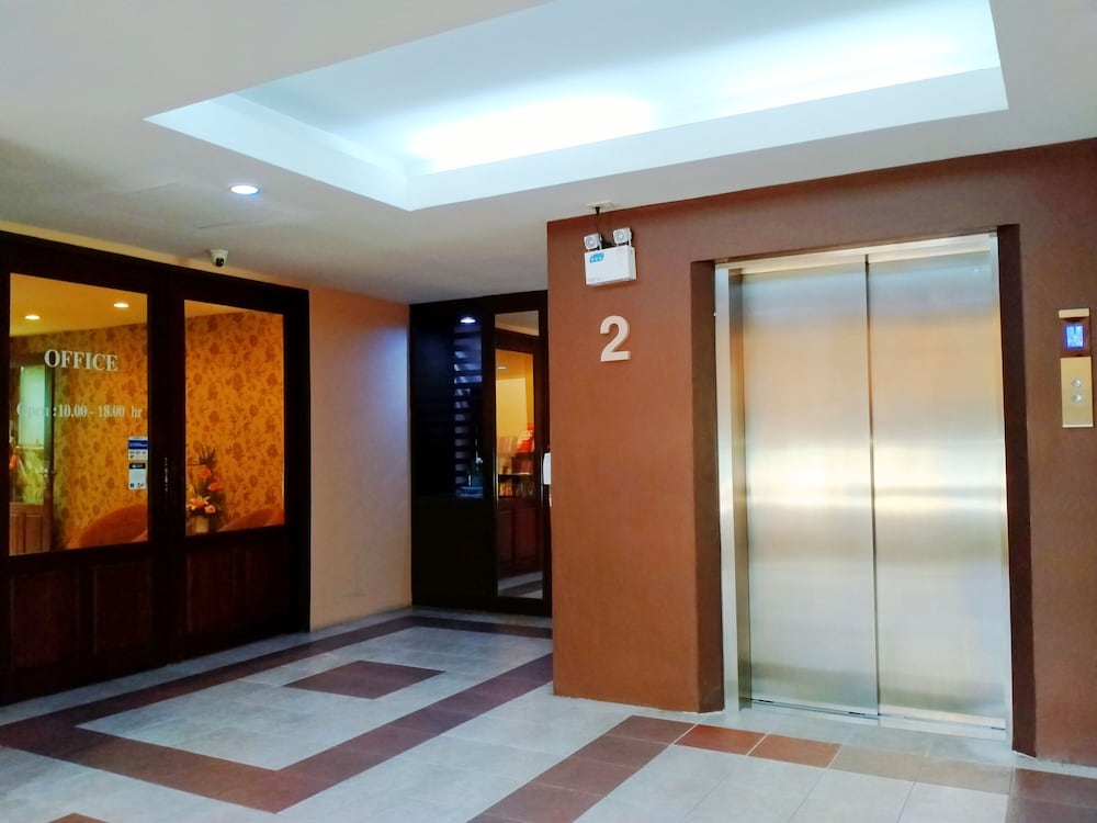 Le Vanvarothai Saladaeng Residence 5/50