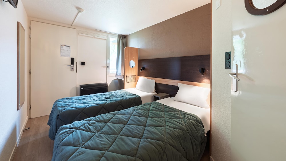 Premiere Classe Valenciennes Ouest - Petite Foret 24/56