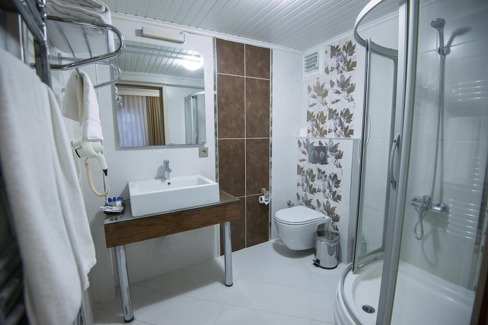 Mcg Marble Hotel 15/51