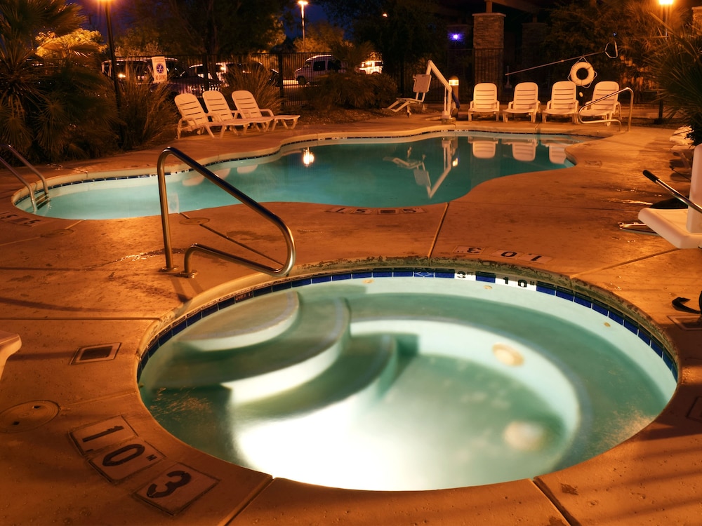 Tombstone Grand Hotel, a Baymont by Wyndham 28/50