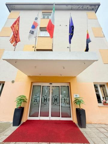 hotel laguna residence