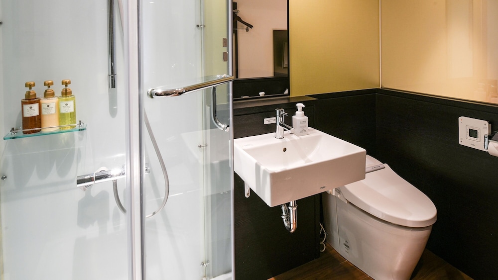 Vessel Inn Hakata Nakasu 65/66