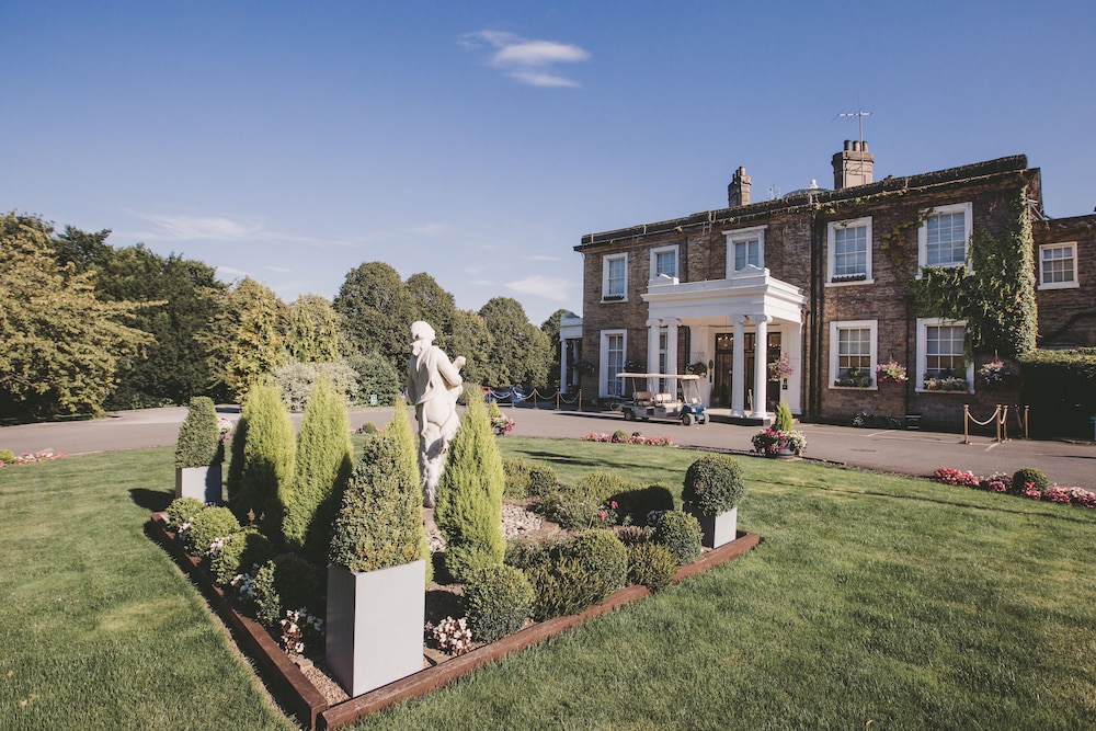 Ringwood Hall Hotel & Spa, BW Signature Collection 1/48