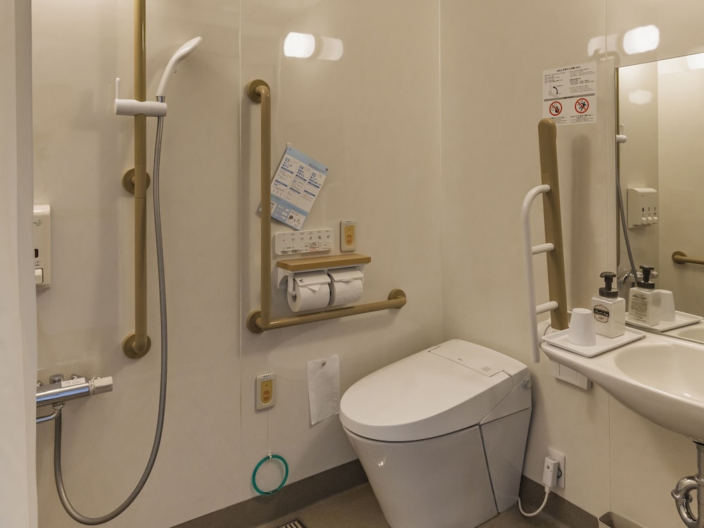 Toyoko Inn Kitaasakaeki Nishiguchi 57/60