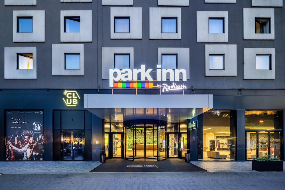 Park Inn by Radisson Danube Bratislava 3/50