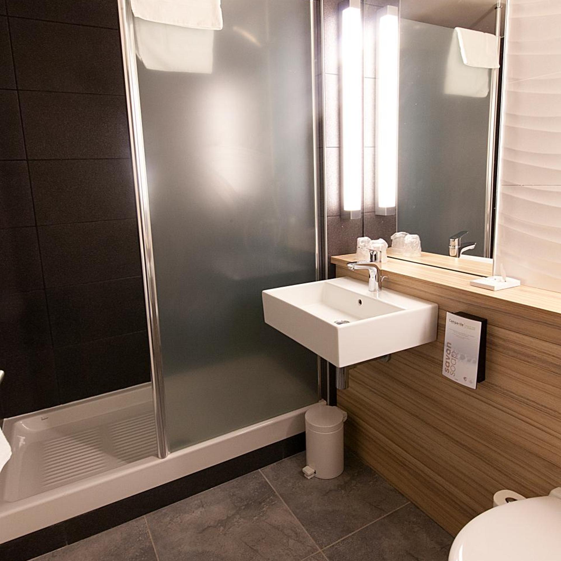 غرفة بسرير مزدوج، Hotel Campanile Clermont Ferrand Sud - Aubiere 8/8