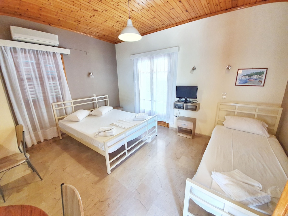 Alexaria Holidays Apartments 1/37