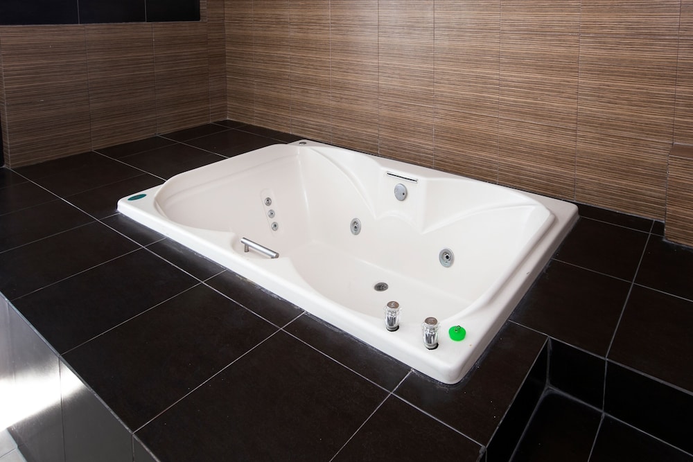 Capital O Hotel Euro Confort Pachuca 33/43