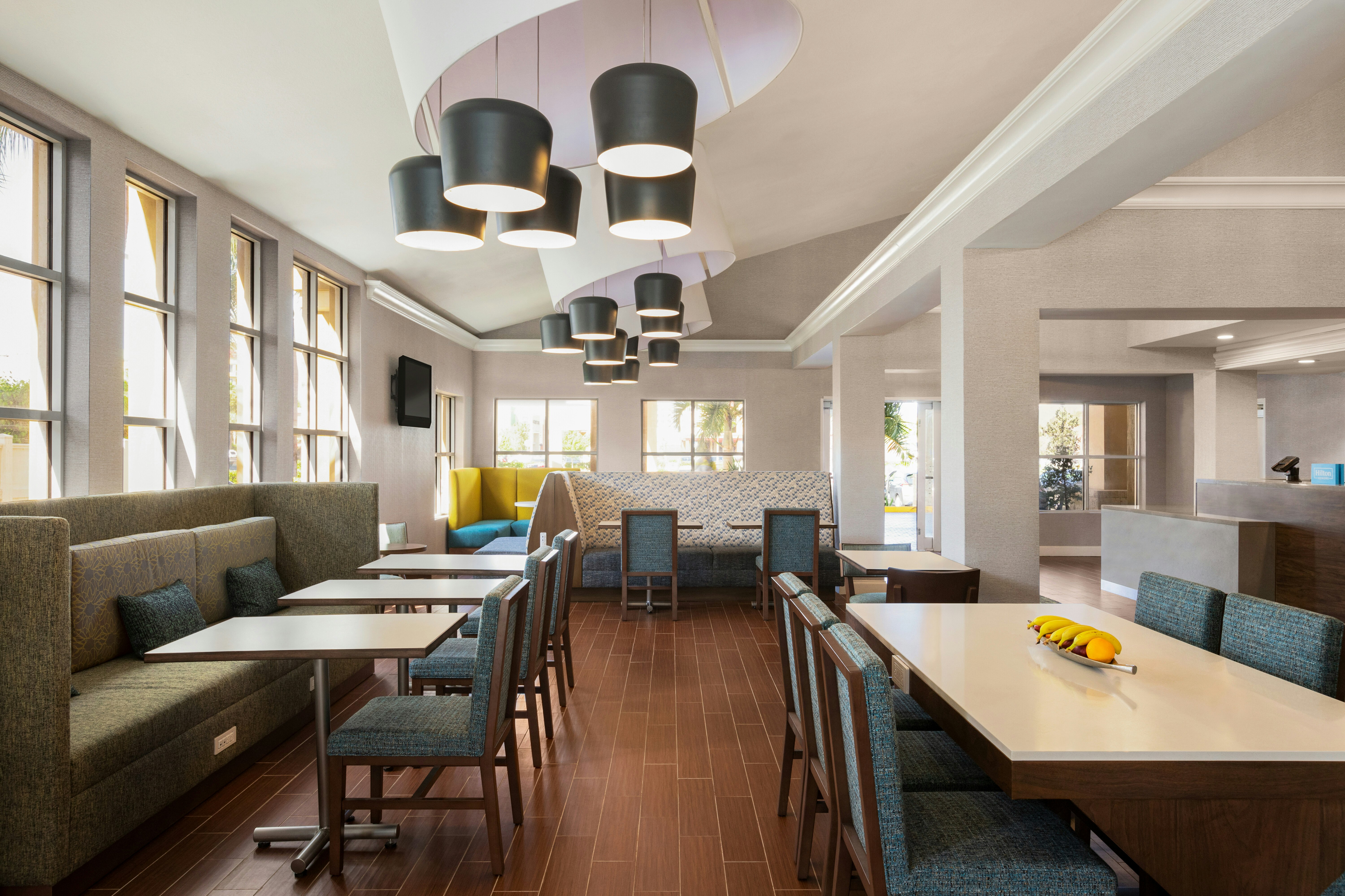 Hampton Inn and Suites Fort Lauderdale Airport South Cruise Port 32/43