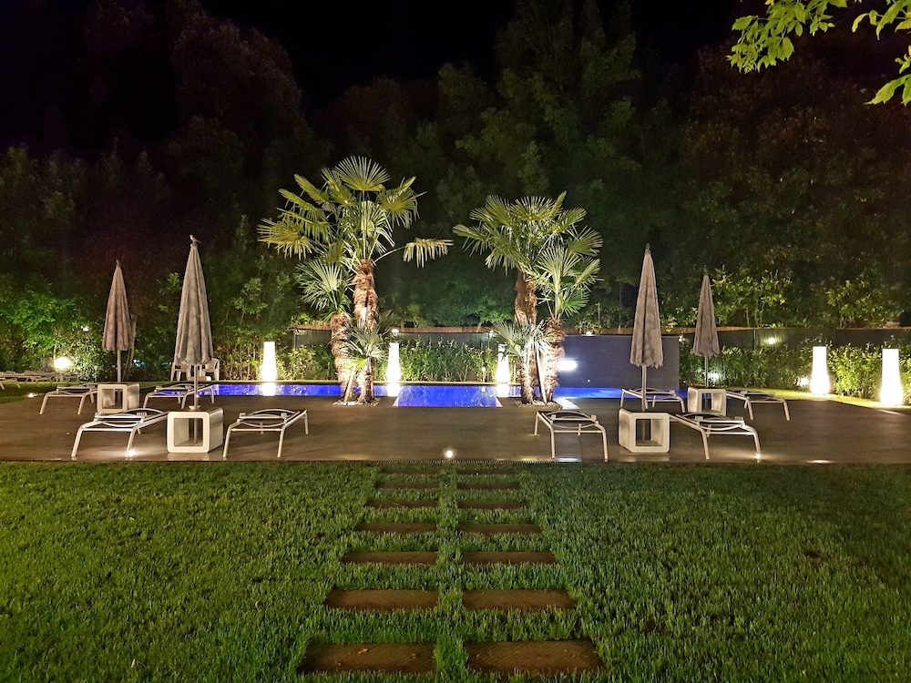 Hotel Hambros Il Parco 48/57