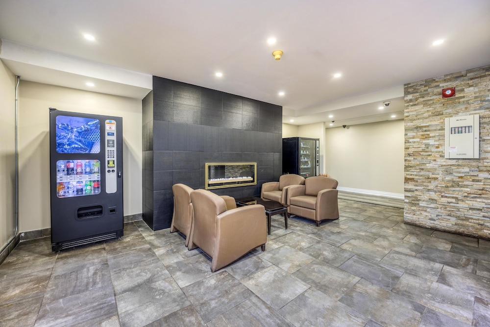 Travelodge by Wyndham Sarnia 28/40
