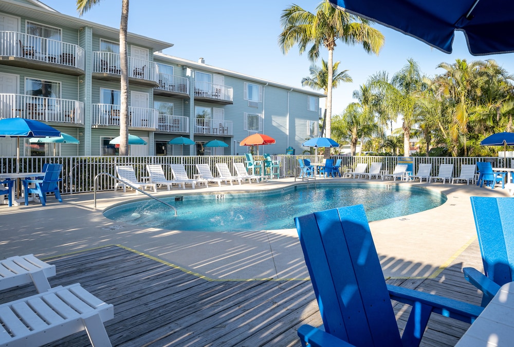 Capt Hiram S Resort 6/59