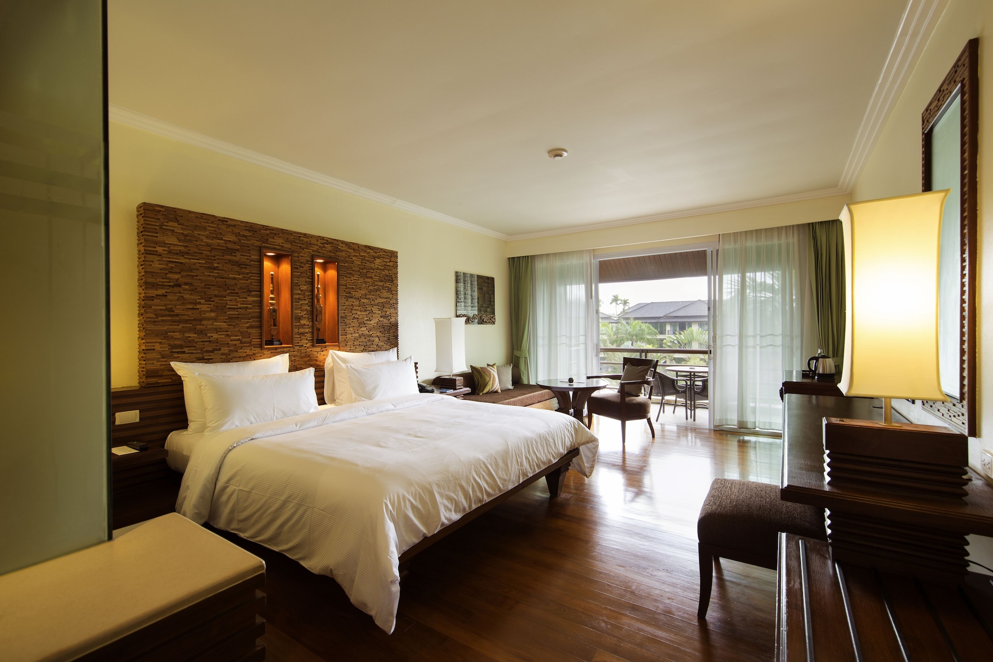 ECONOMY, SINGLE, DOUBLE BED