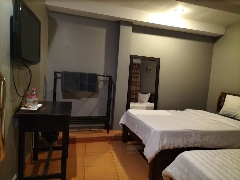 Sovanphum Guesthouse 7/24