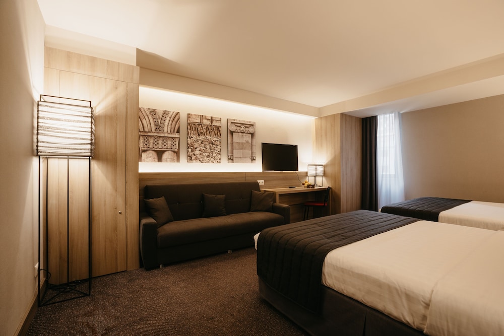 Republica Hotel Yerevan 13/31