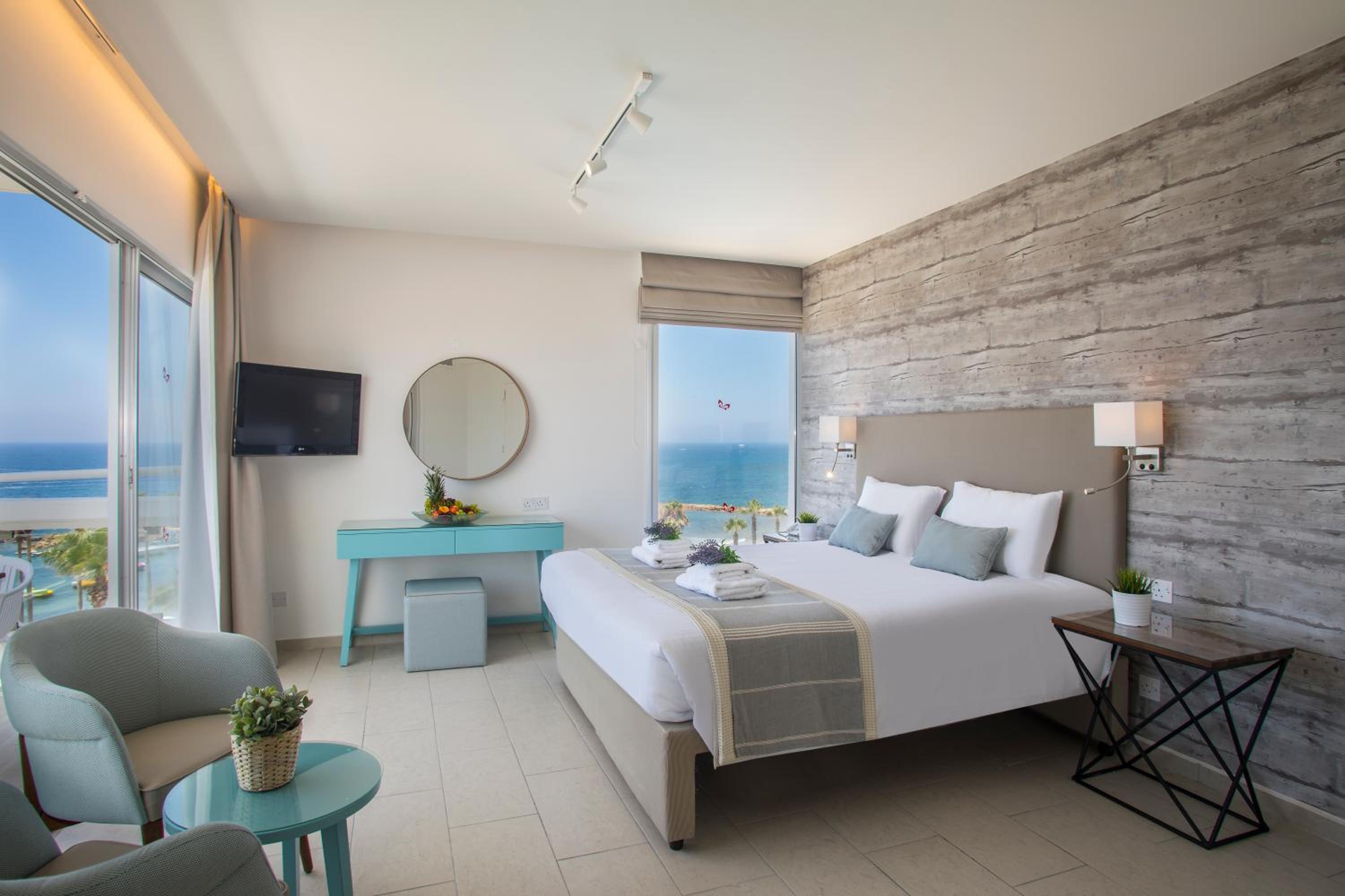 Suite 1 bedroom Sea view
