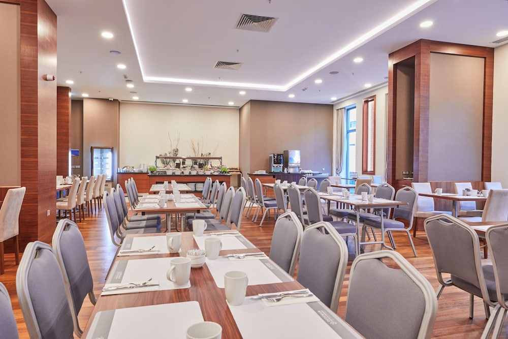 Park Dedeman Bostanci Hotel 49/52