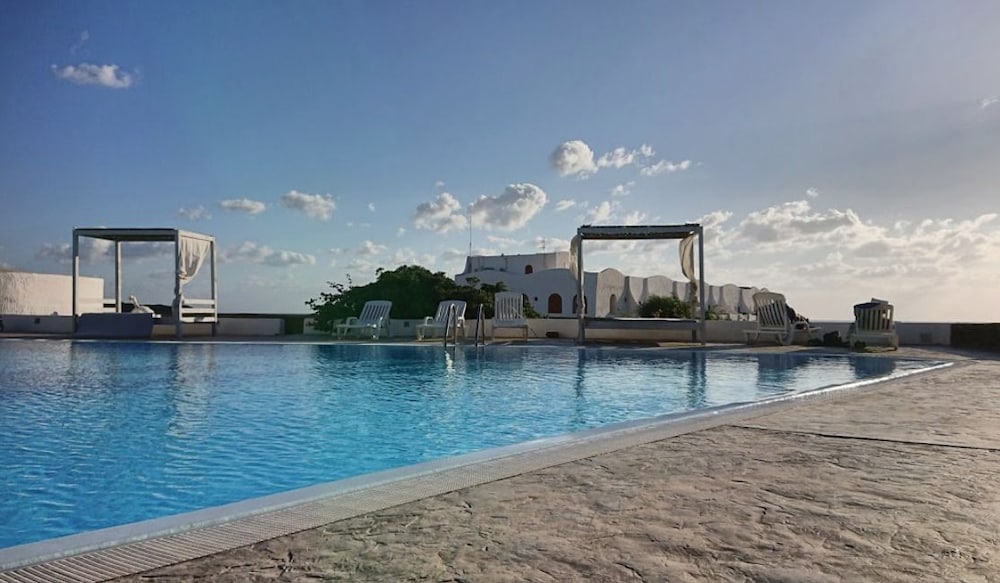 Cossyra Hotel 40/50