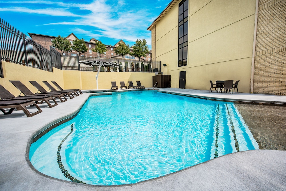 Grand Oaks Hotel 8/61