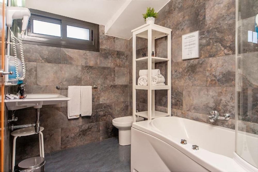 Hotel Sant Pere II 49/50