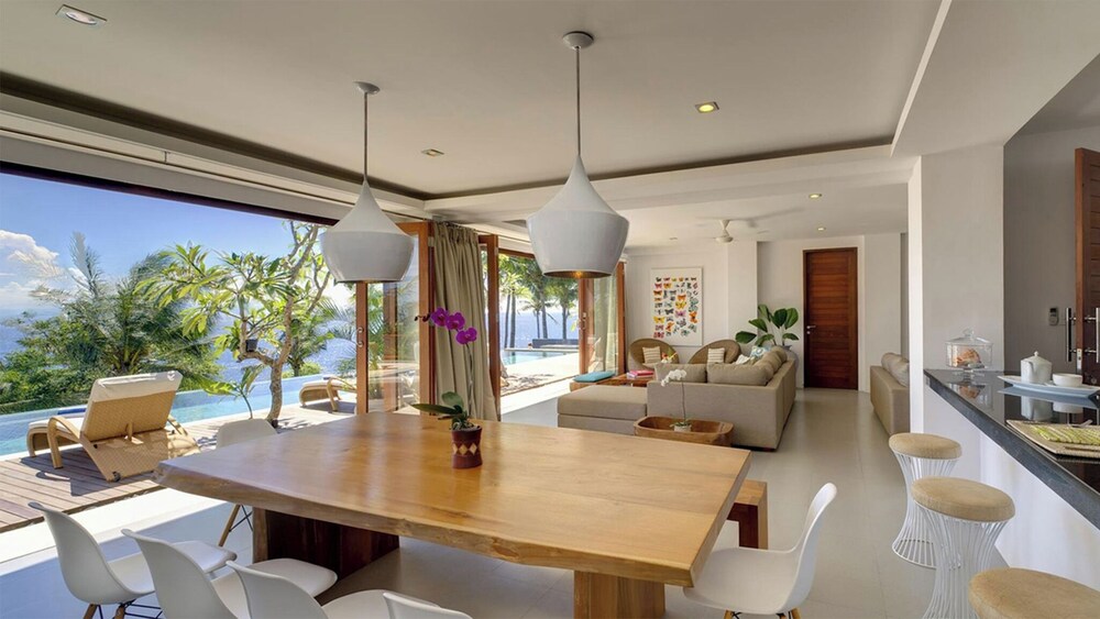 Malimbu Cliff Villa 45/56