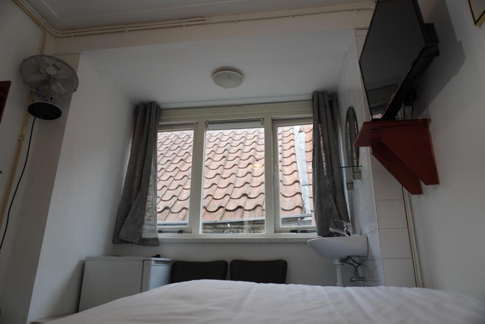 Hotel Schroder 22/50
