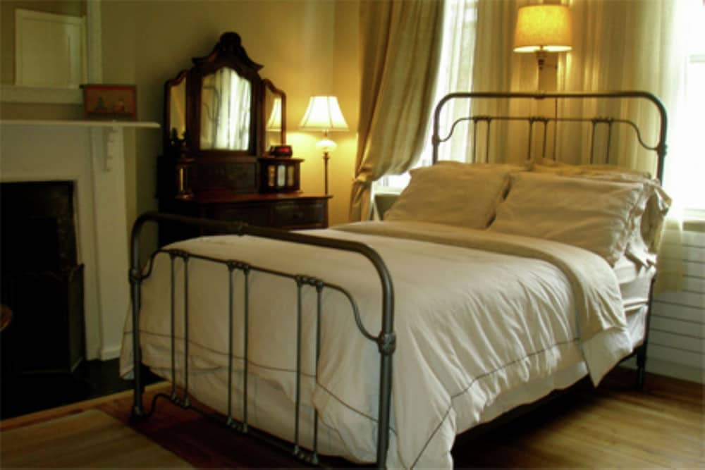 Incentra Village Guest House 11/50