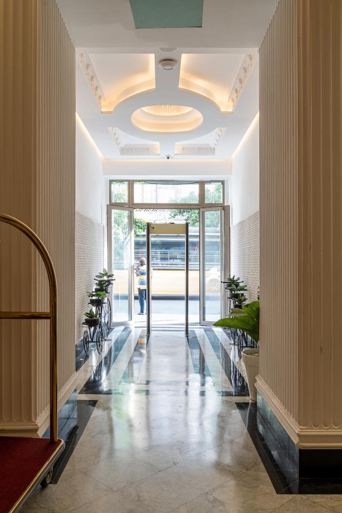Hotel Majestic 31/54