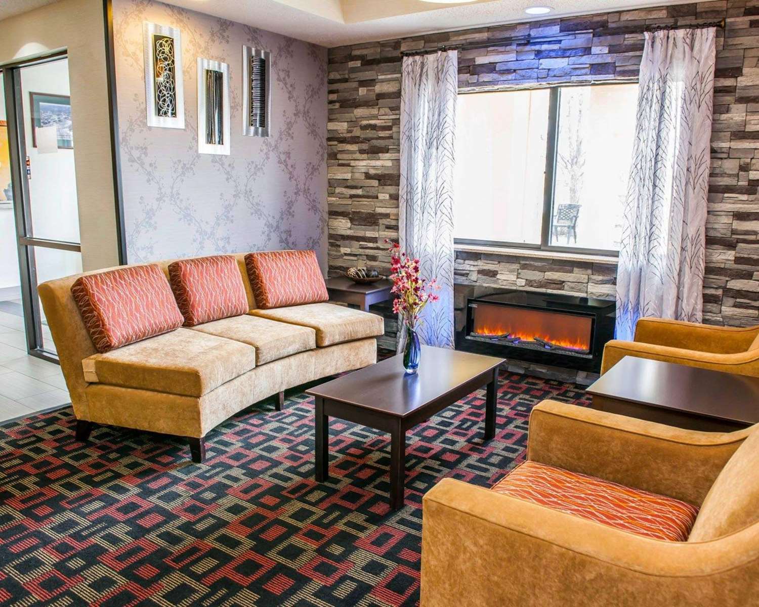 Quality Inn & Suites South Bend Airport 25/38