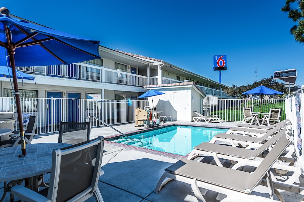 Motel6 Sparks, NV - Airport - Sparks 9/52