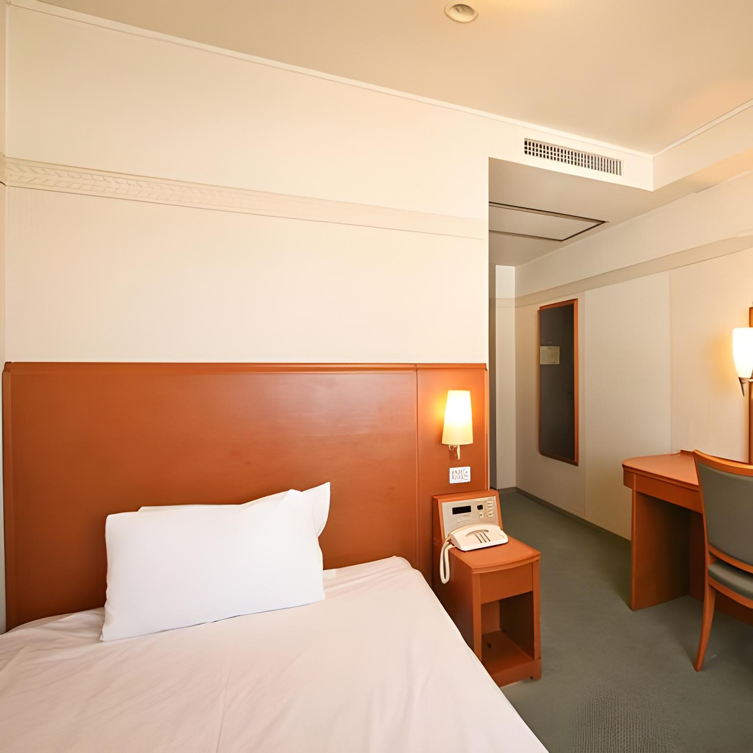 Semi Room, Semi Double Bed, Small, Smoking