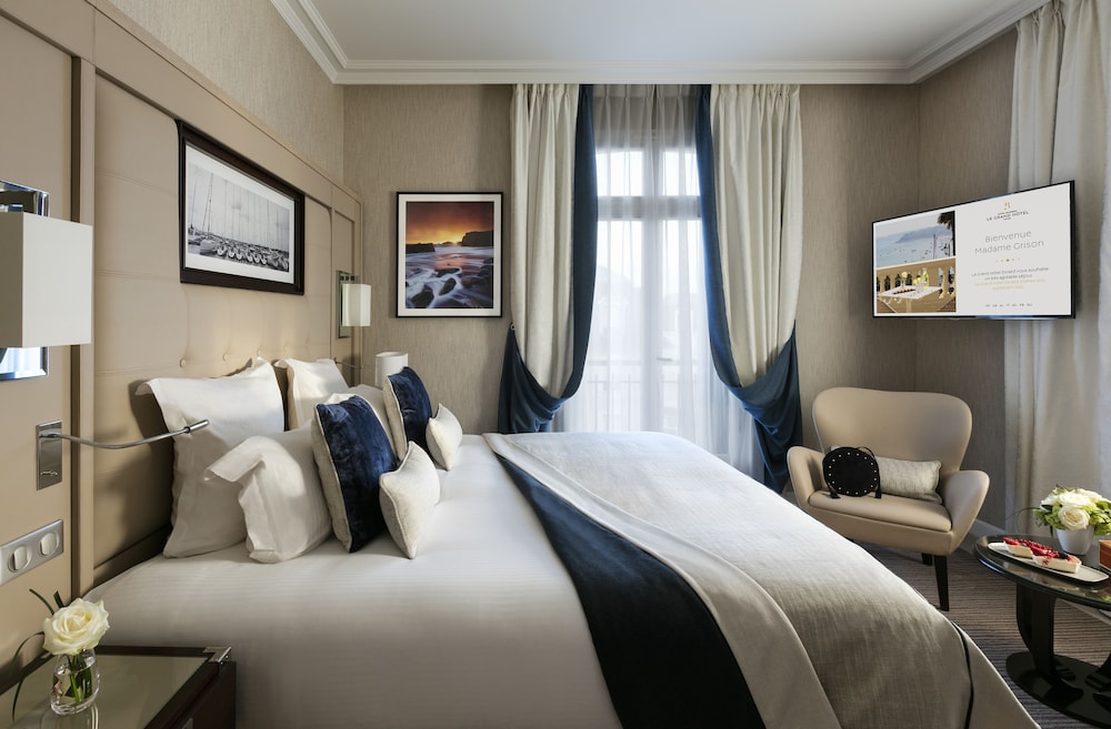 Hotel Barriere Le Grand Hotel Dinard 10/83