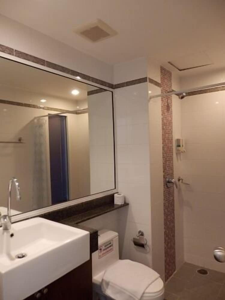 Kata Beach Studio Service Apartment 48/50