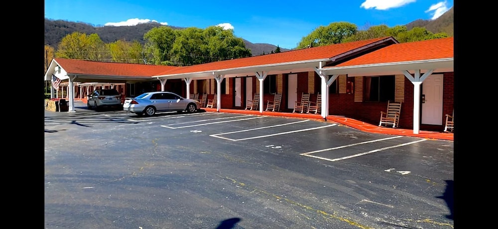 Travelowes Motel 4/58