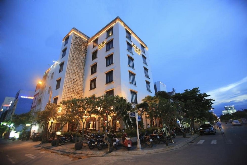 Chu Hotel 65/70